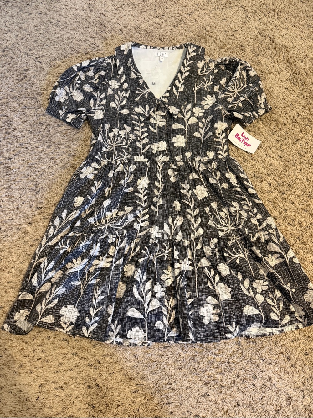 TCEC Black and White Floral Puff-Sleeve Dress - Size S